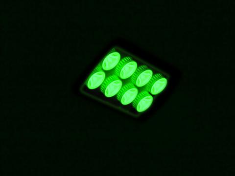 Venkovní podlahový reflektor LED IP FL-8 zelený 60°