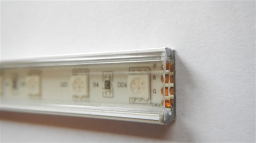 Lišta pro LED pásek s krytem, cena / m