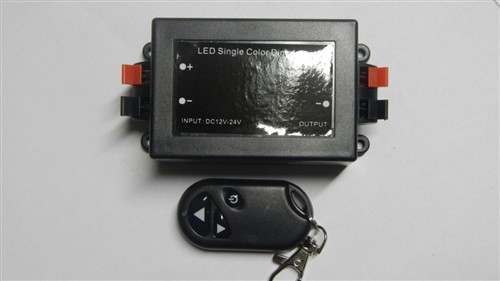 stmívač pro LED svítící pásky, 12V, 8A, RF